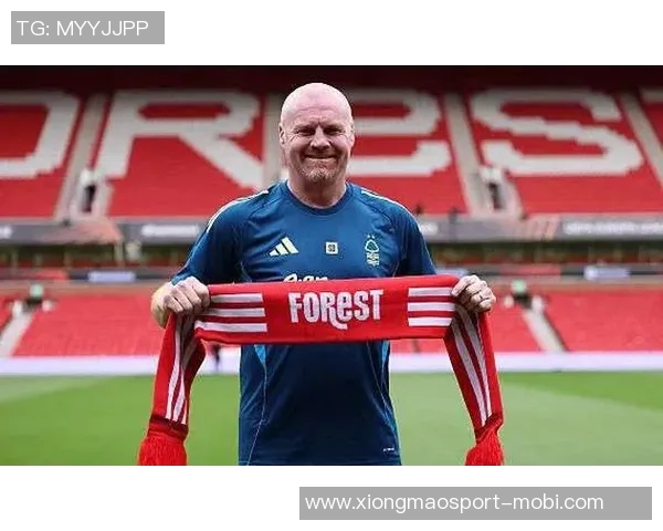 戴奇怒斥裁判判罚不公怀特被推倒后失球影响比赛结果不可原谅