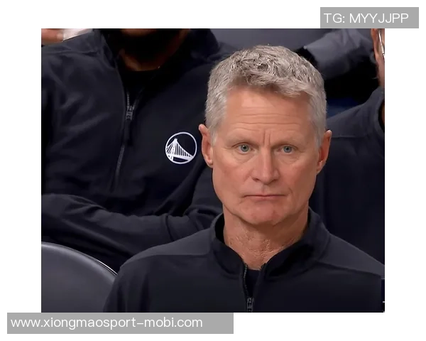 库里兄弟与克莱领衔现役仅三人三分命中率超40九季以上 库里兄弟与克莱领衔现役仅三人三分命中率超40九季以上